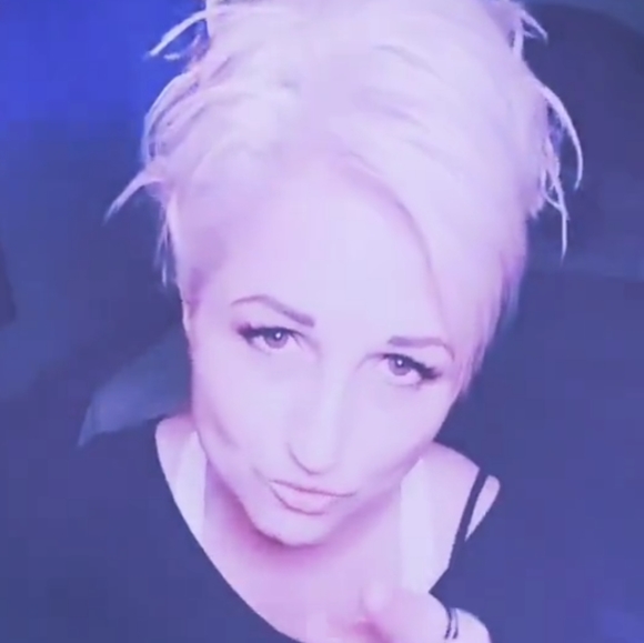 Meet your Posher, Crash - Picture 12 of 17